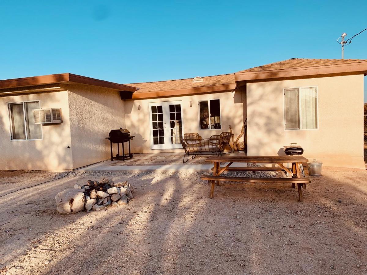 Casa Agave: Comfy Joshua Tree Cottage With Free Breakfast Bar מראה חיצוני תמונה